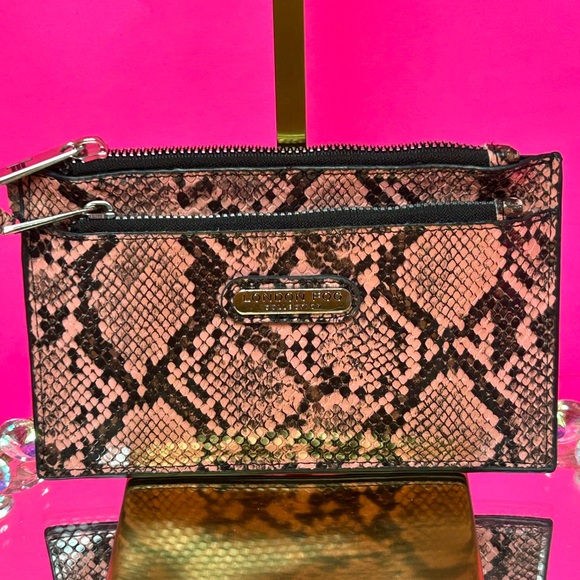 London Fog Pink & Black Snake Print Shoulder Bag w/Wristlet Approx. 11x 7 x 2.5 - Picture 13 of 16